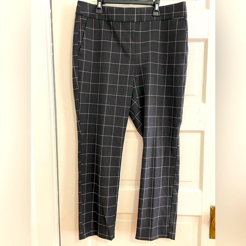 Loft dress pant.  Women’s size 10.  Gray with pink.
